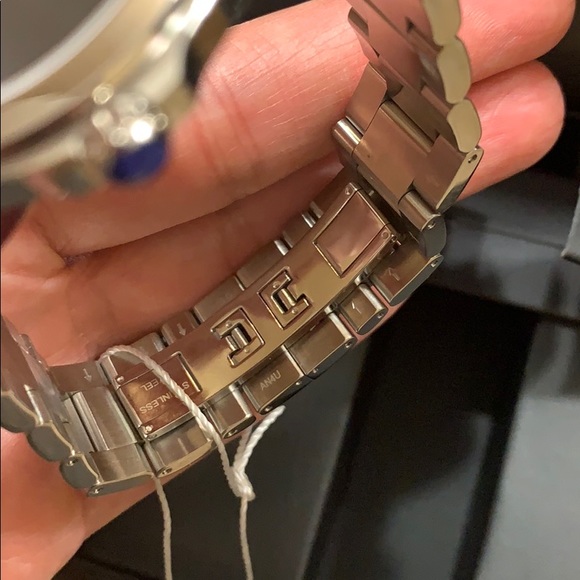 ⛔️HOLD⛔️Authentic Movado 38mm stainless blue watch - Picture 8 of 11